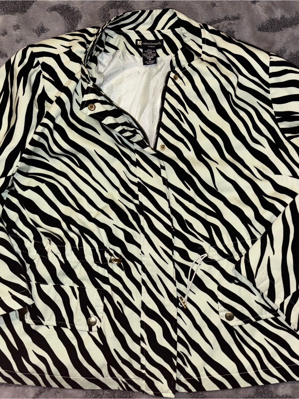 Valerie Stevens Black and White Zebra Print women’s  Shirt Jacket